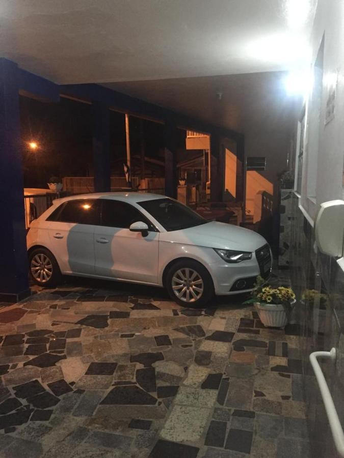 Pousada Vitoria Bed & Breakfast Ubatuba Dış mekan fotoğraf